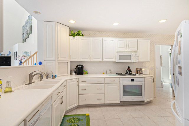 6308 N Jebavy Drive, Ludington, MI 49431