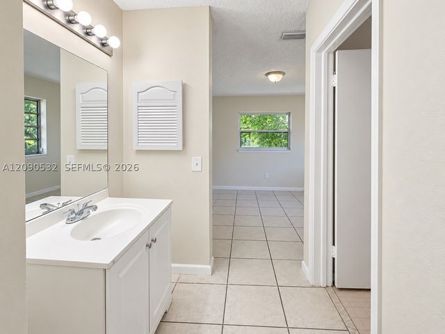 10132 W Indigo St 10132, Miami, FL 33157