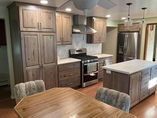2478 SUNRISE COURT, Green Bay, WI 54302