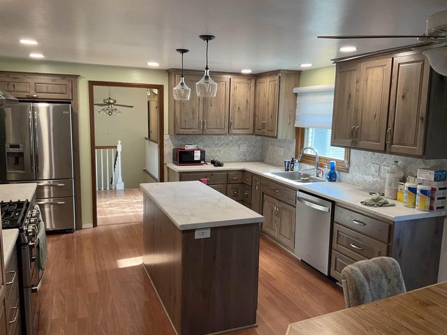 2478 SUNRISE COURT, Green Bay, WI 54302