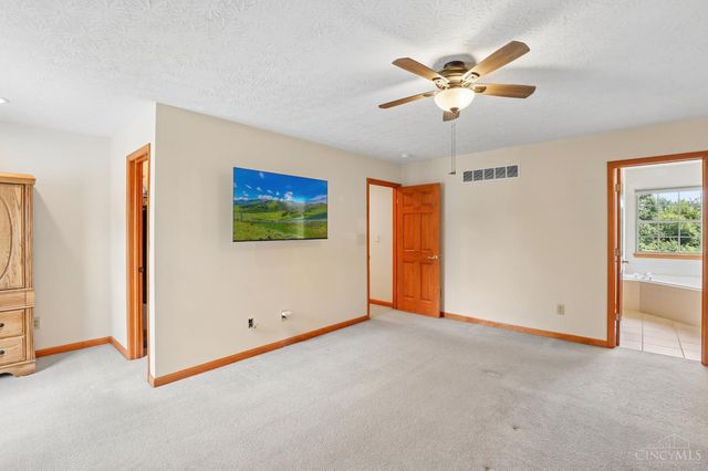 8046 Logan Ridge Drive, West Chester, OH 45069