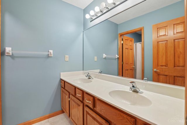 8046 Logan Ridge Drive, West Chester, OH 45069