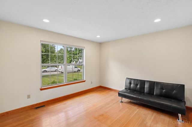 8046 Logan Ridge Drive, West Chester, OH 45069