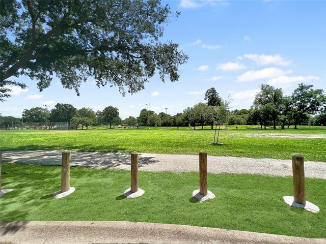 6347 Limestone Street, Houston, TX 77092