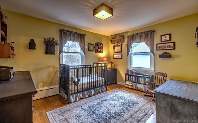 15 Walter Road, Seymour, CT 06483