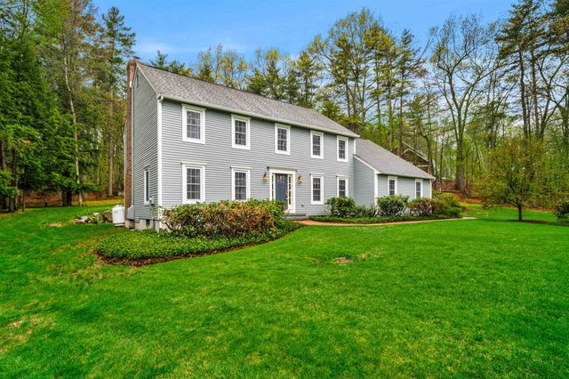 46 Veronica Drive, Bedford, NH 03110