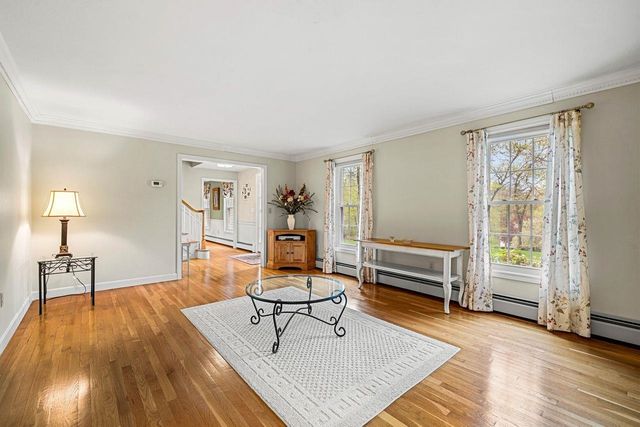 46 Veronica Drive, Bedford, NH 03110