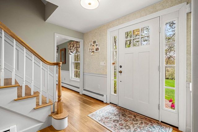 46 Veronica Drive, Bedford, NH 03110