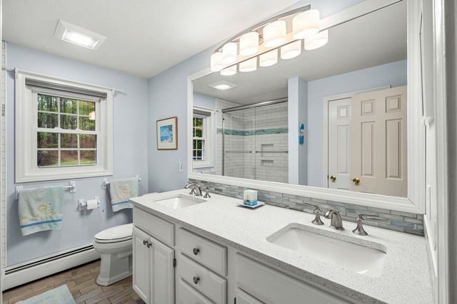 46 Veronica Drive, Bedford, NH 03110