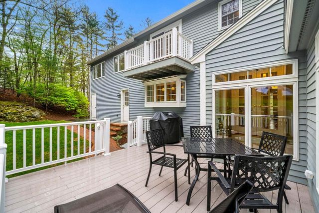46 Veronica Drive, Bedford, NH 03110