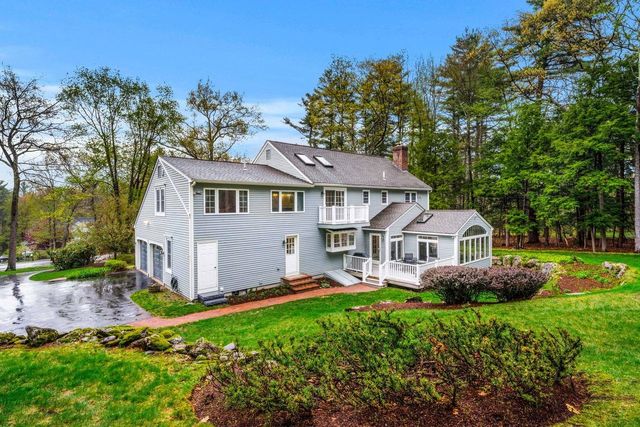 46 Veronica Drive, Bedford, NH 03110