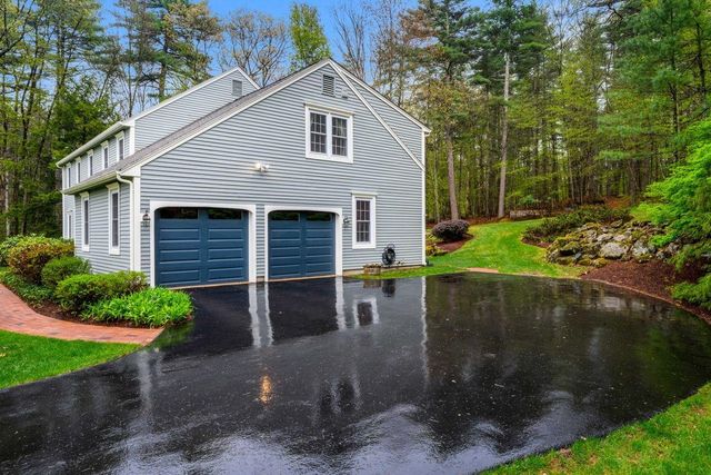 46 Veronica Drive, Bedford, NH 03110