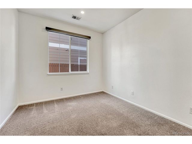 7326 S Nucla St, Aurora, CO 80016