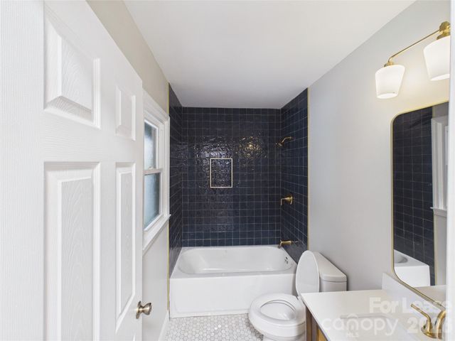 4012 Belshire Lane, Charlotte, NC 28205