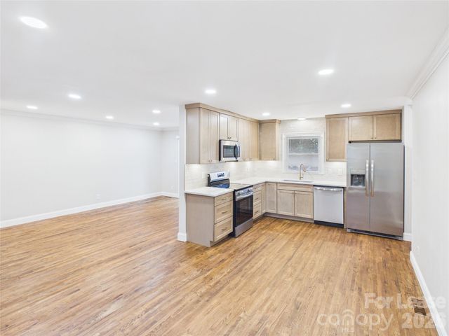 4012 Belshire Lane, Charlotte, NC 28205