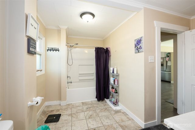 2515 Sumner Avenue, Hoquiam, WA 98550