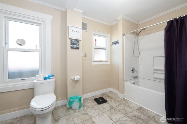 2515 Sumner Avenue, Hoquiam, WA 98550