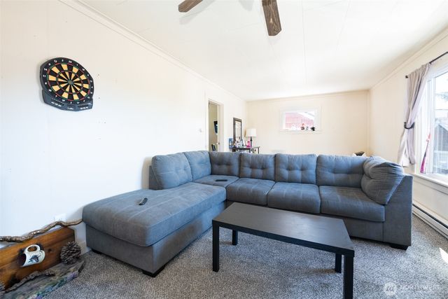 2515 Sumner Avenue, Hoquiam, WA 98550