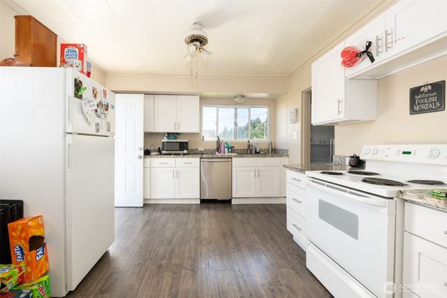 2515 Sumner Avenue, Hoquiam, WA 98550