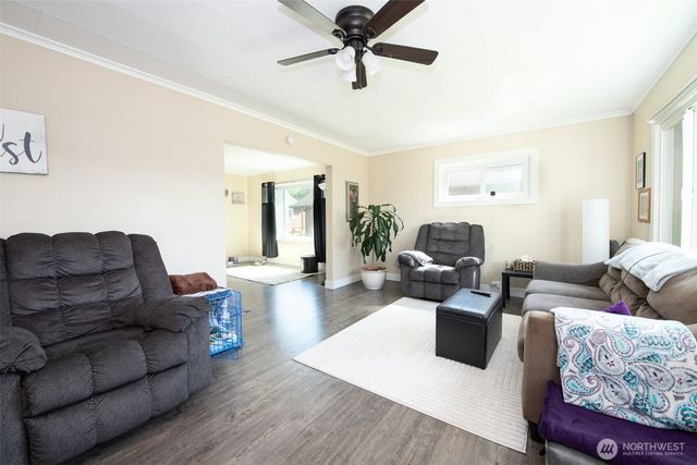 2515 Sumner Avenue, Hoquiam, WA 98550