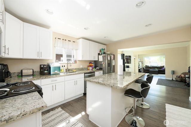 2515 Sumner Avenue, Hoquiam, WA 98550