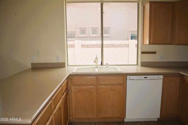 2714 KNOLLRIDGE Drive, Sierra Vista, AZ 85650