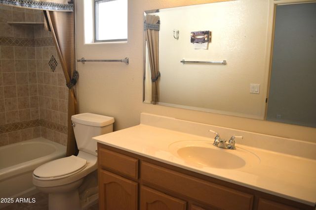 2714 KNOLLRIDGE Drive, Sierra Vista, AZ 85650