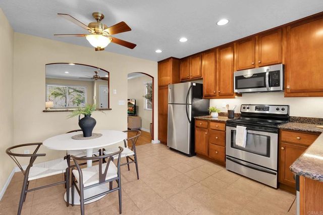 1429 N Broadway A, Escondido, CA 92026