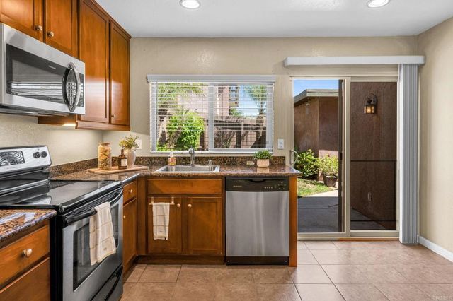1429 N Broadway A, Escondido, CA 92026
