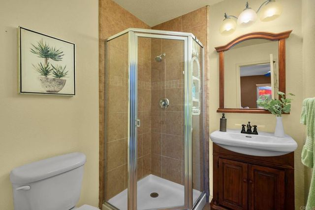 1429 N Broadway A, Escondido, CA 92026