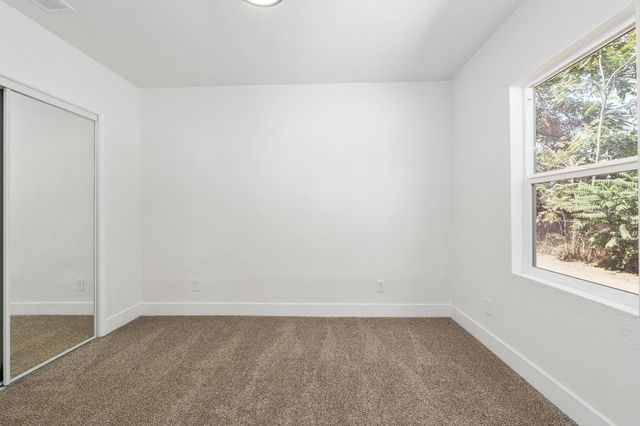 735 N Hughes Avenue, Fresno, CA 93728
