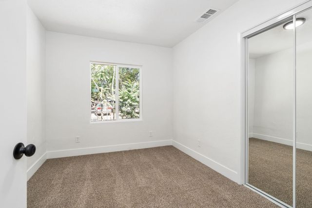 735 N Hughes Avenue, Fresno, CA 93728