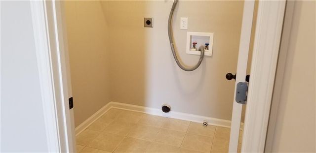 5430 Delmonte Drive, Cumming, GA 30040