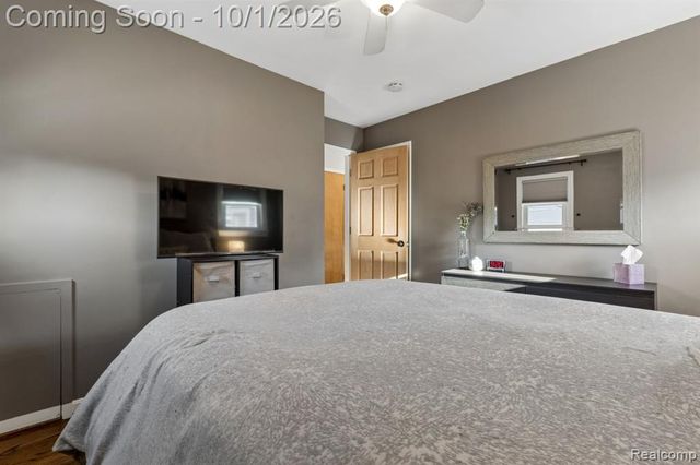 22644 Ridgeway Street, Saint Clair Shores, MI 48080