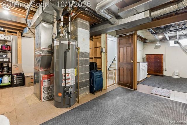 22644 Ridgeway Street, Saint Clair Shores, MI 48080