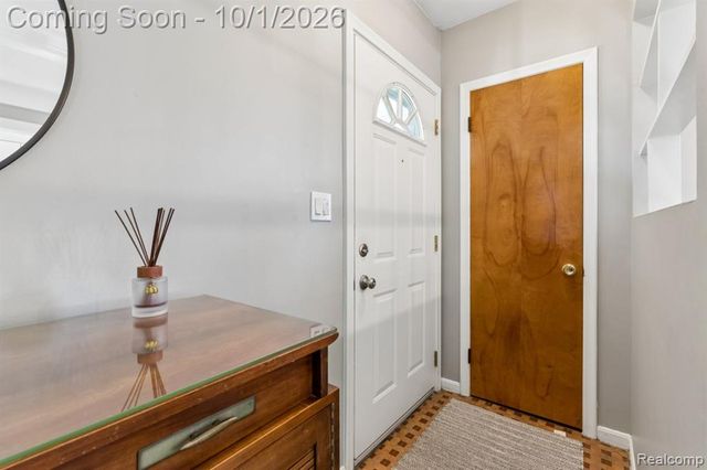 22644 Ridgeway Street, Saint Clair Shores, MI 48080