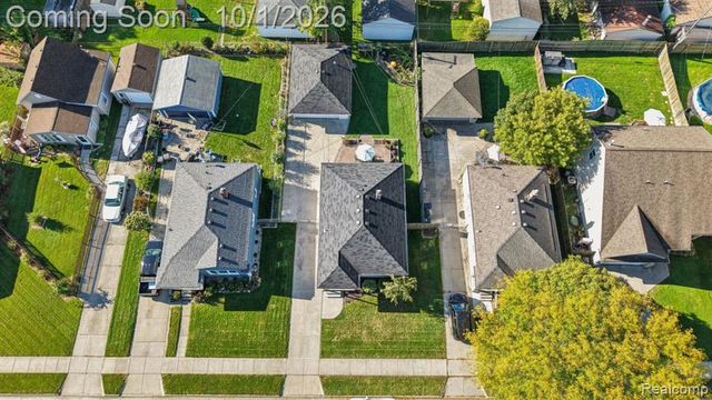22644 Ridgeway Street, Saint Clair Shores, MI 48080