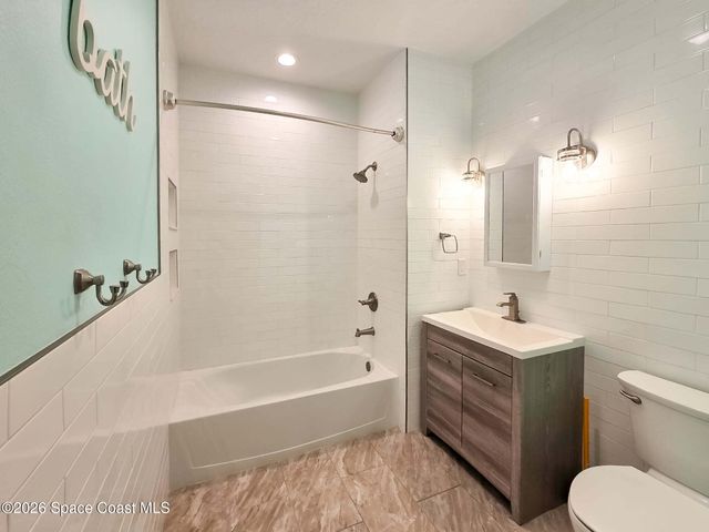 1015 Venetian Drive 104, Melbourne, FL 32904