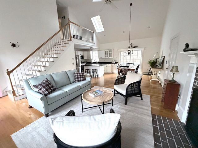 42 Marthas Ln, Harwich, MA 02645