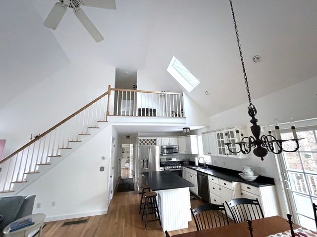 42 Marthas Ln, Harwich, MA 02645