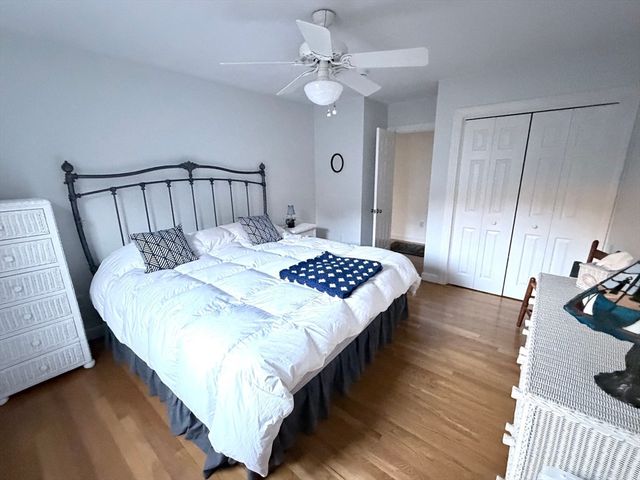 42 Marthas Ln, Harwich, MA 02645