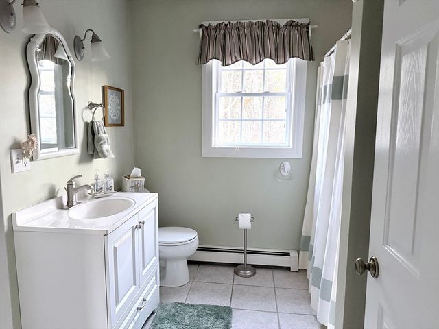 42 Marthas Ln, Harwich, MA 02645