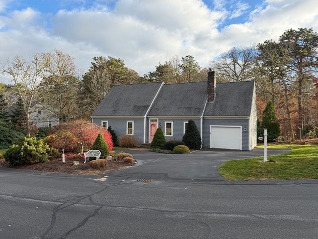 42 Marthas Ln, Harwich, MA 02645