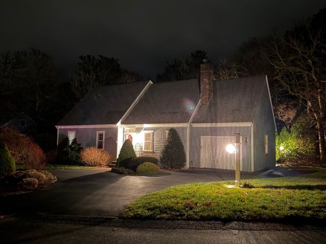42 Marthas Ln, Harwich, MA 02645