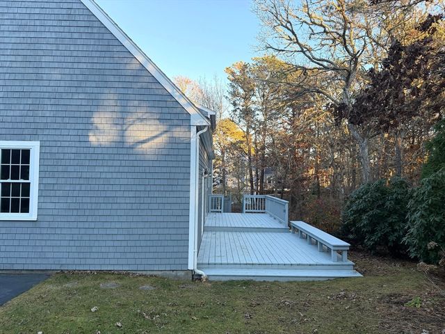 42 Marthas Ln, Harwich, MA 02645