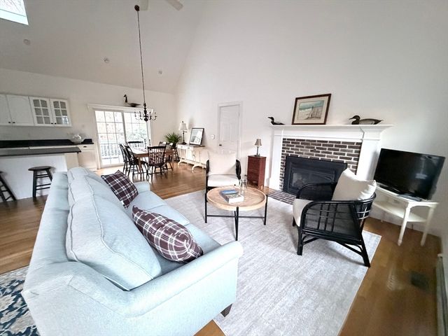 42 Marthas Ln, Harwich, MA 02645