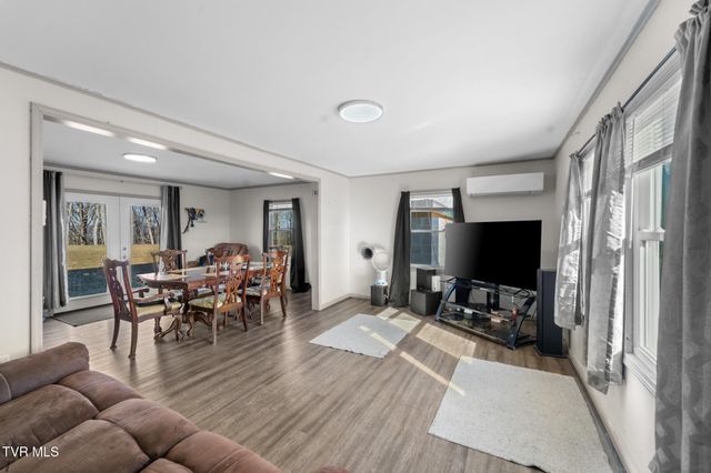 1965 Carterton Road, Lebanon, VA 24266