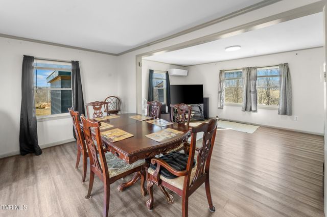 1965 Carterton Road, Lebanon, VA 24266