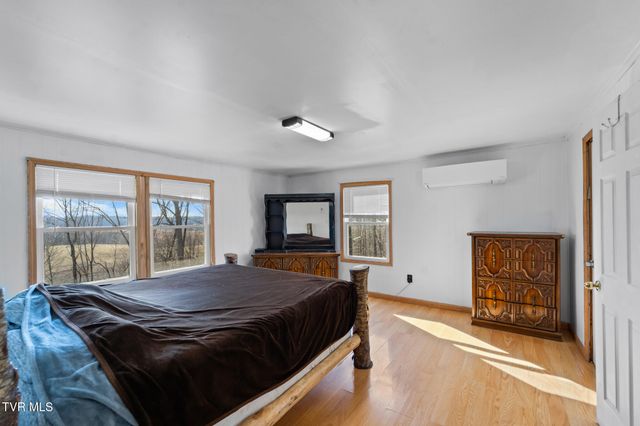 1965 Carterton Road, Lebanon, VA 24266