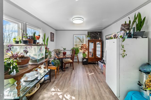 1965 Carterton Road, Lebanon, VA 24266